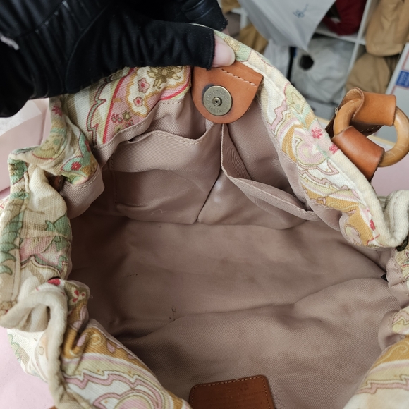 Fossil Beaded Canvas & Leather Bag - Picture 14 of 14